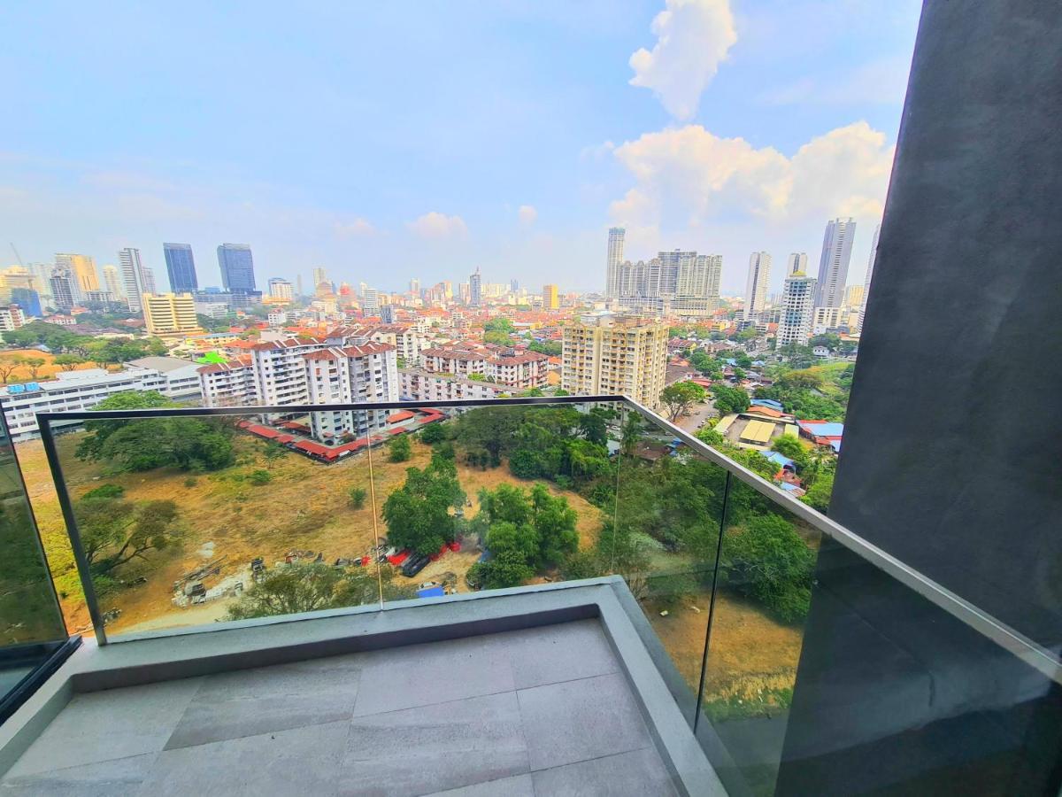 Beacon Executive Suites George Town Bagian luar foto