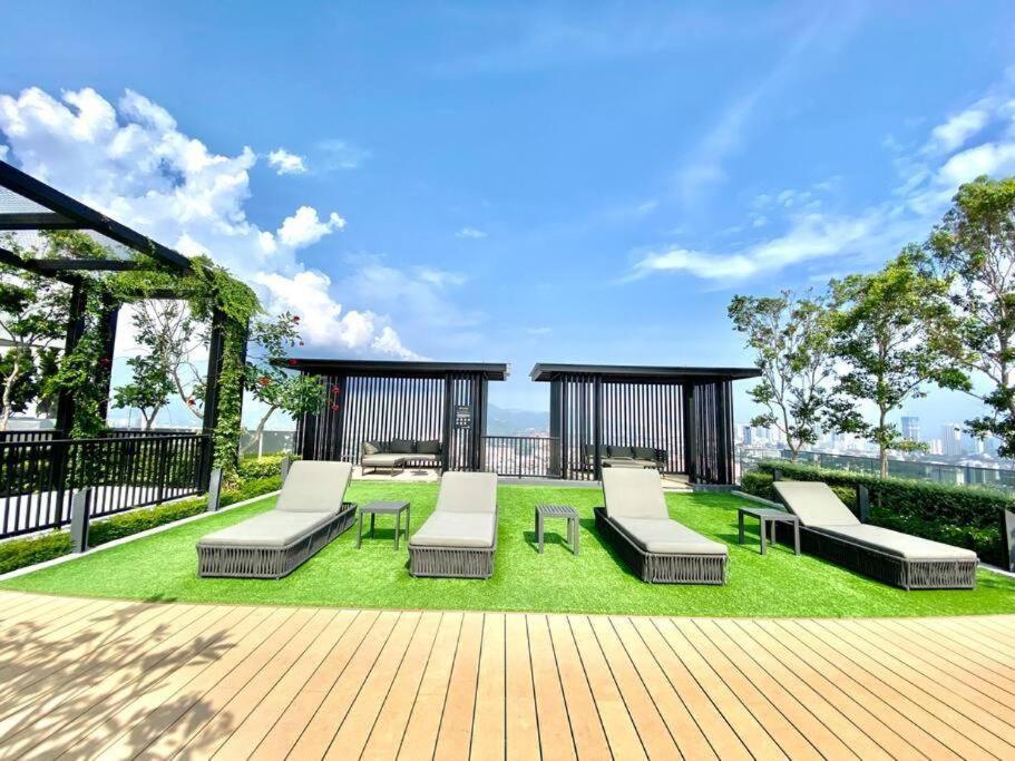 Beacon Executive Suites George Town Bagian luar foto