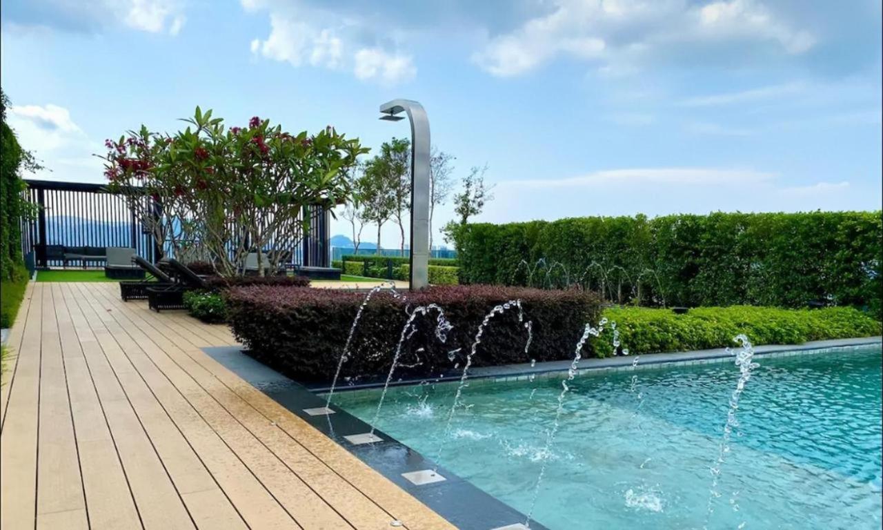 Beacon Executive Suites George Town Bagian luar foto
