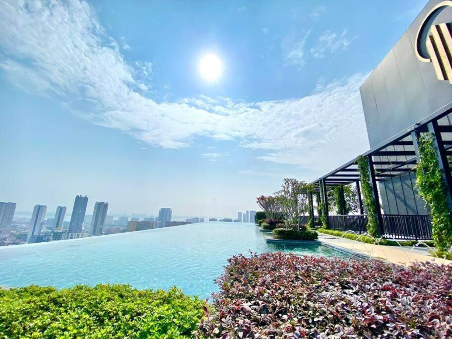 Beacon Executive Suites George Town Bagian luar foto