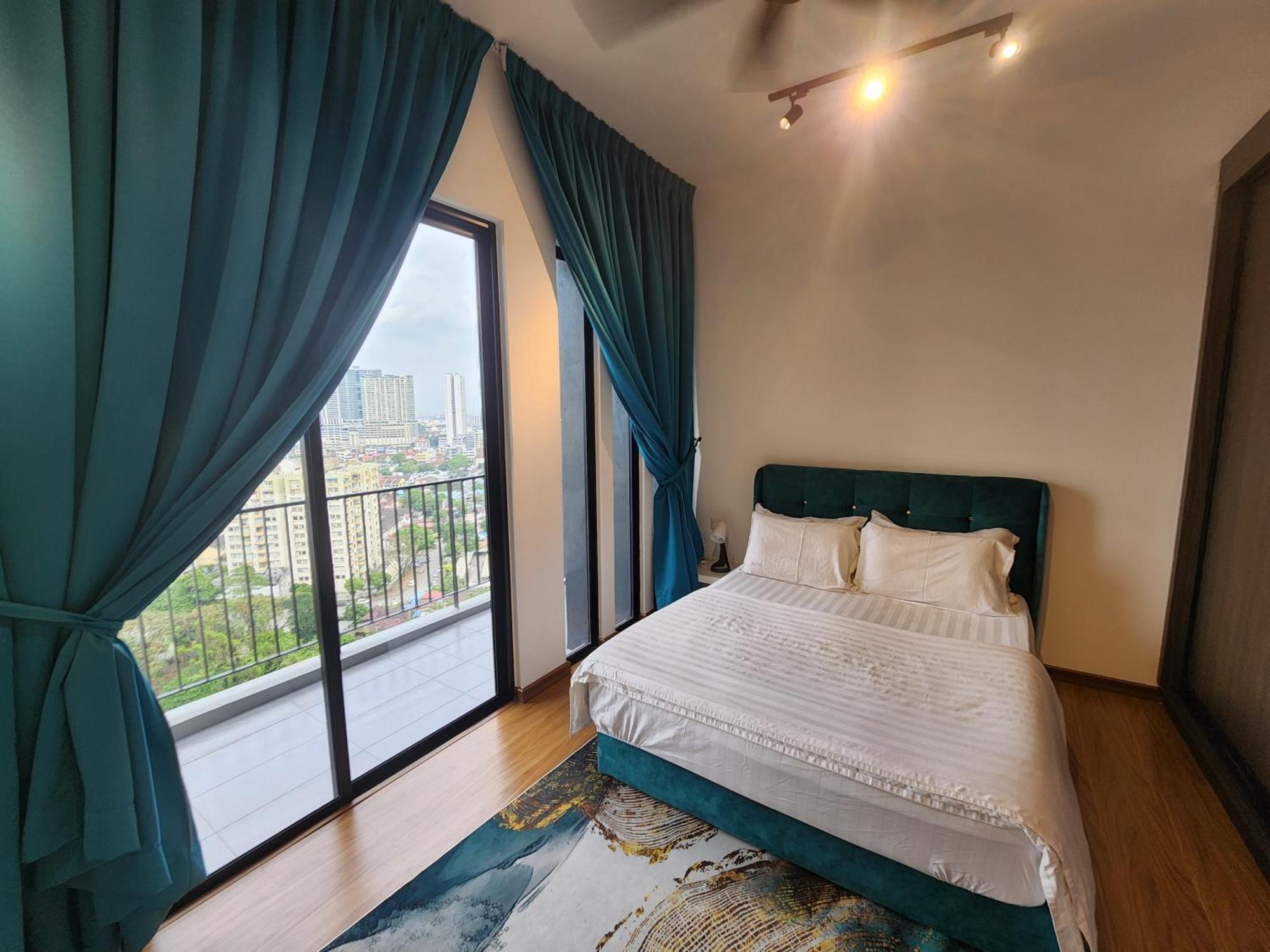 Beacon Executive Suites George Town Bagian luar foto